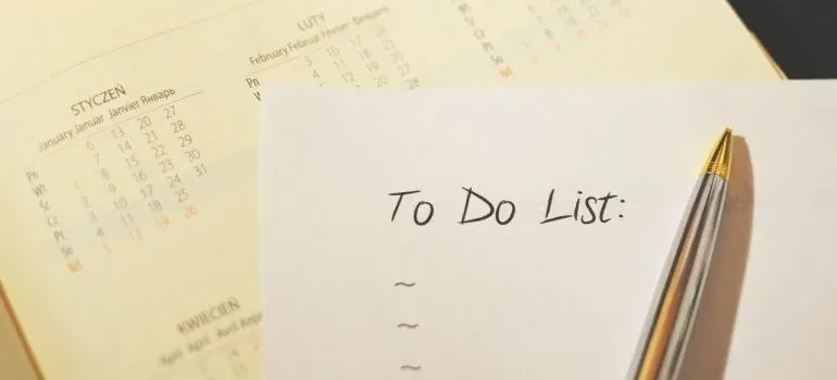 To-do list, pen, calendar