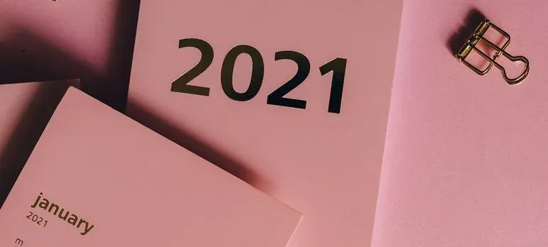 Pink 2021 calendar flat lay