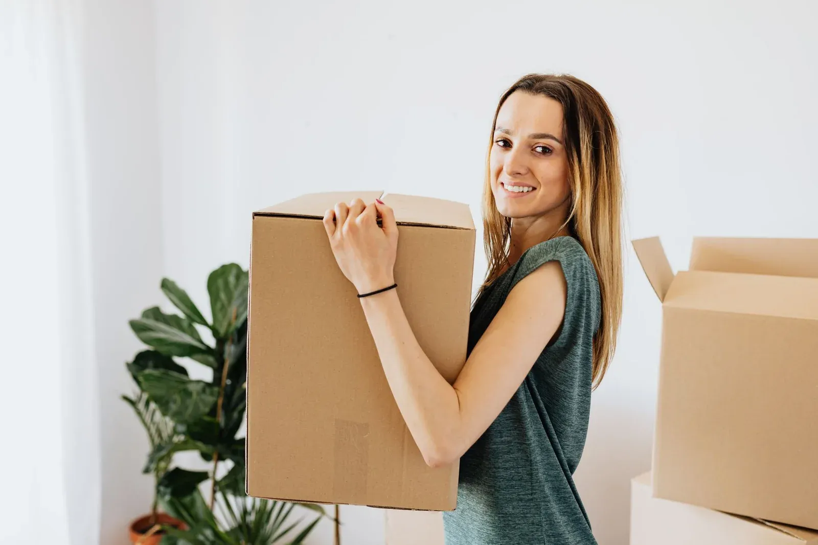 Movers loading a moving truck in New Jersey